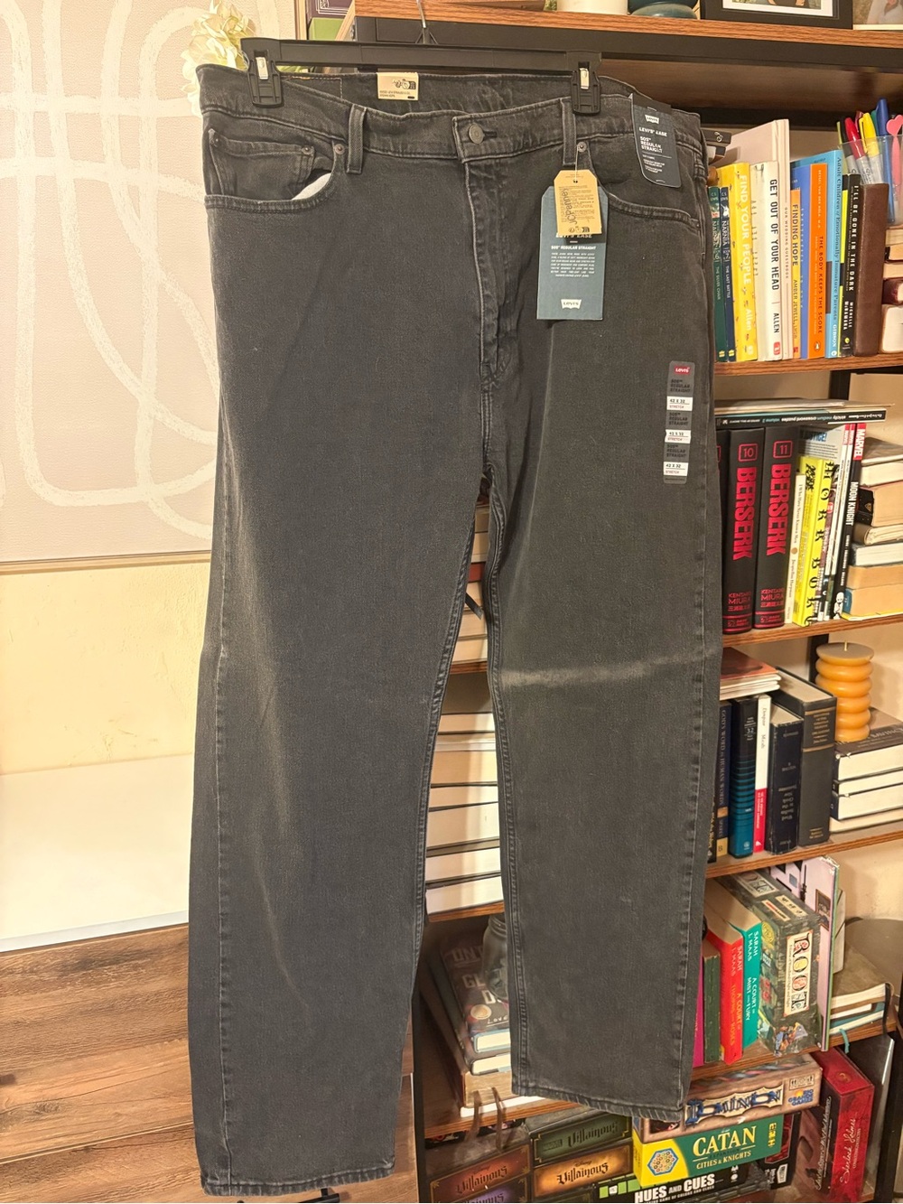 Levi's Men's Black Relaxed Straight Jeans